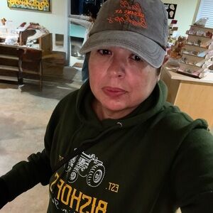 Meet your Posher, Elizabeth